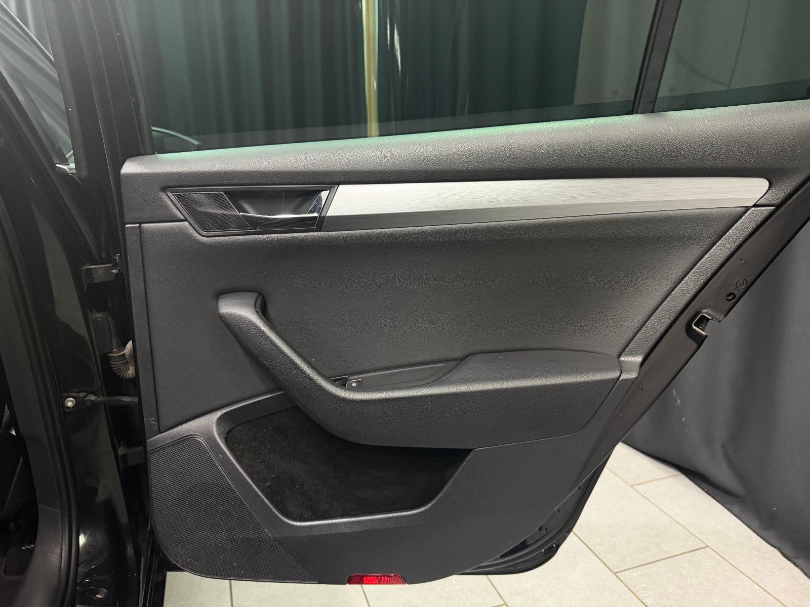 Fahrzeugabbildung SKODA Superb Combi Style |DSG|NAVI|MEMORY|ACC
