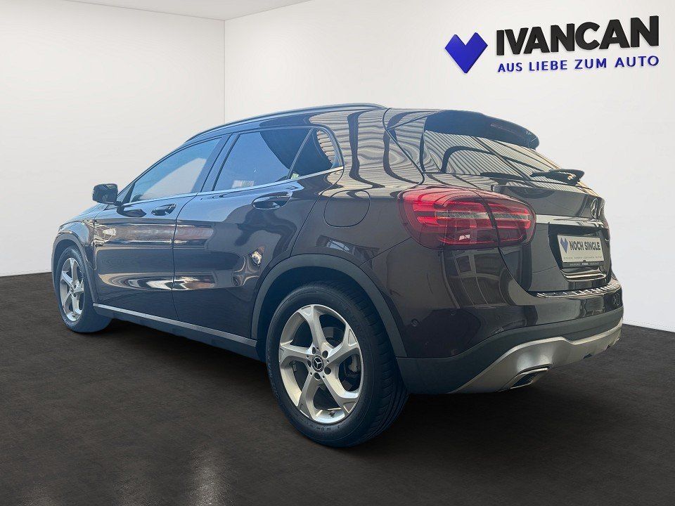 Fahrzeugabbildung Mercedes-Benz GLA 250 Urban AT