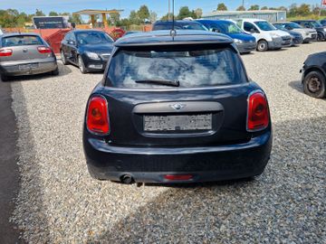 MINI One First - 2
