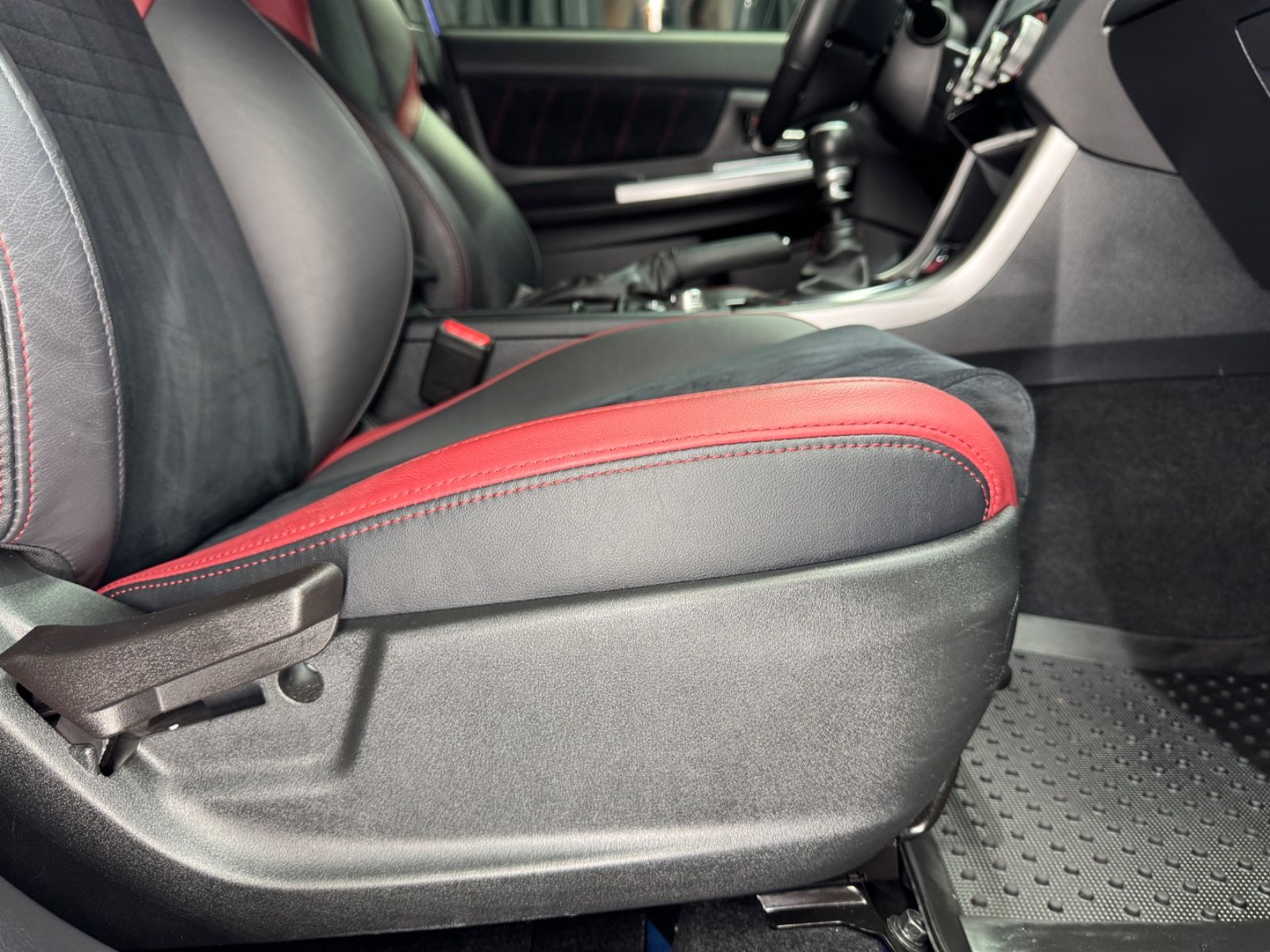 Fahrzeugabbildung Subaru Impreza WRX STI Sport|LEDER|NAVI|1.HAND|VOLL|H&K