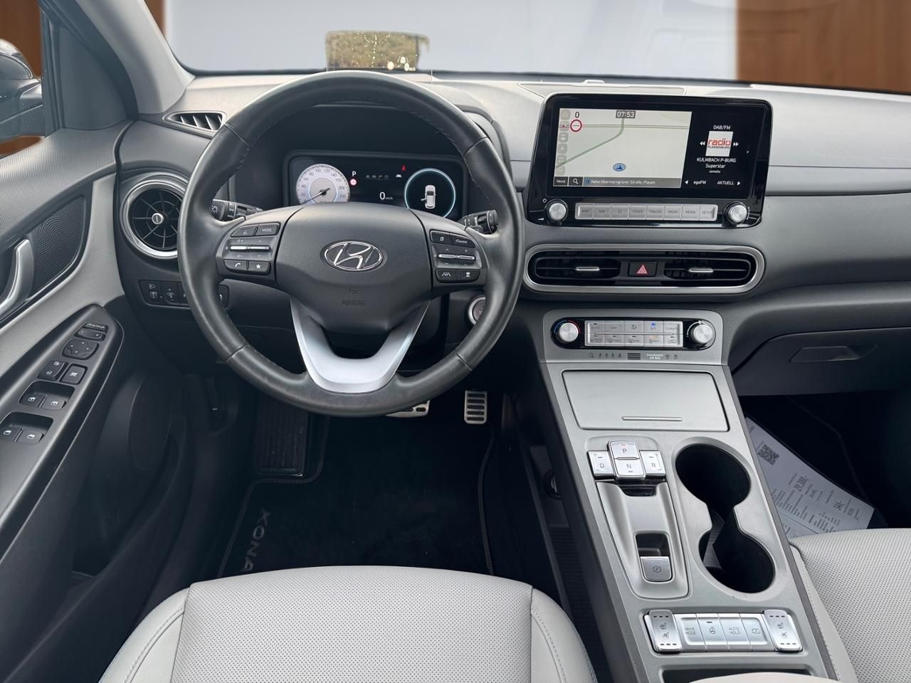 Fahrzeugabbildung Hyundai KONA PRIME *LEDER*HEADUP*NAVI*KRELL*SHZ*LHZ*RFK*