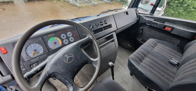816 D Doppelsitz, Fahrgastraum links