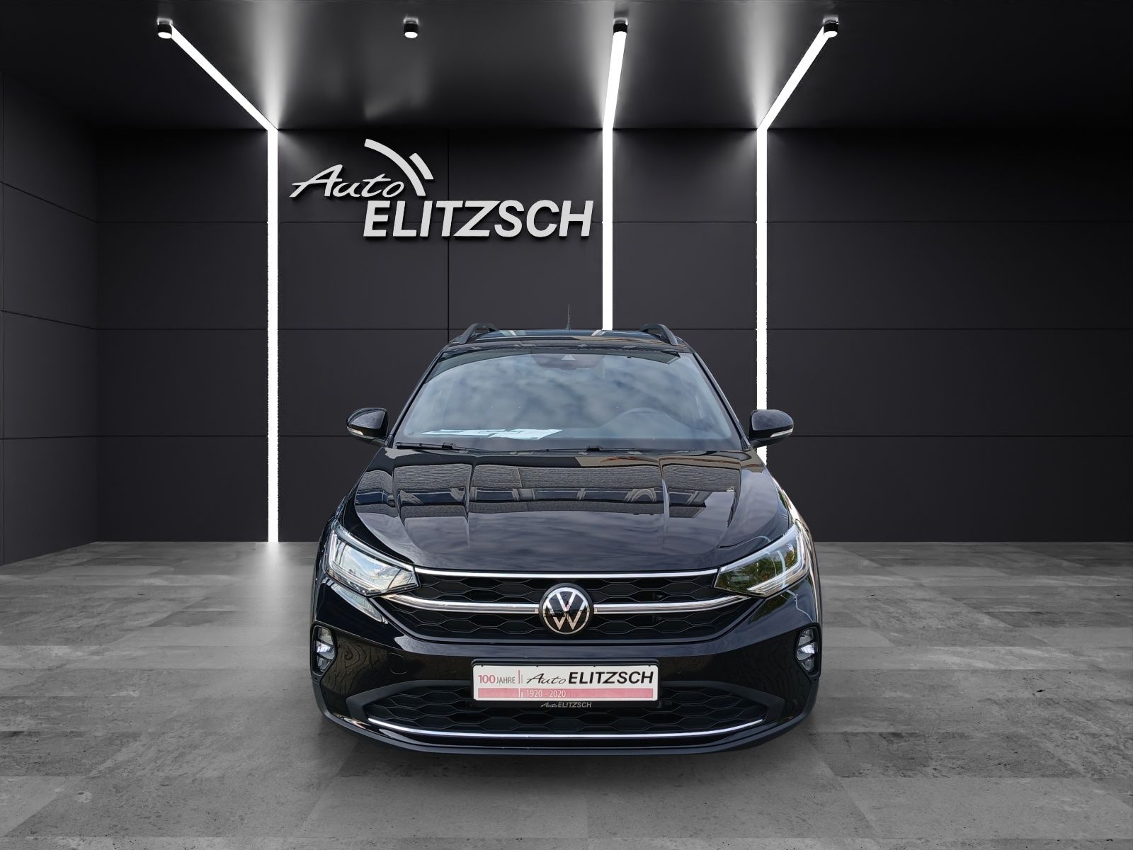 Fahrzeugabbildung Volkswagen Taigo Life TSI DSG IQ.Light ACC SHZ RearView 17"