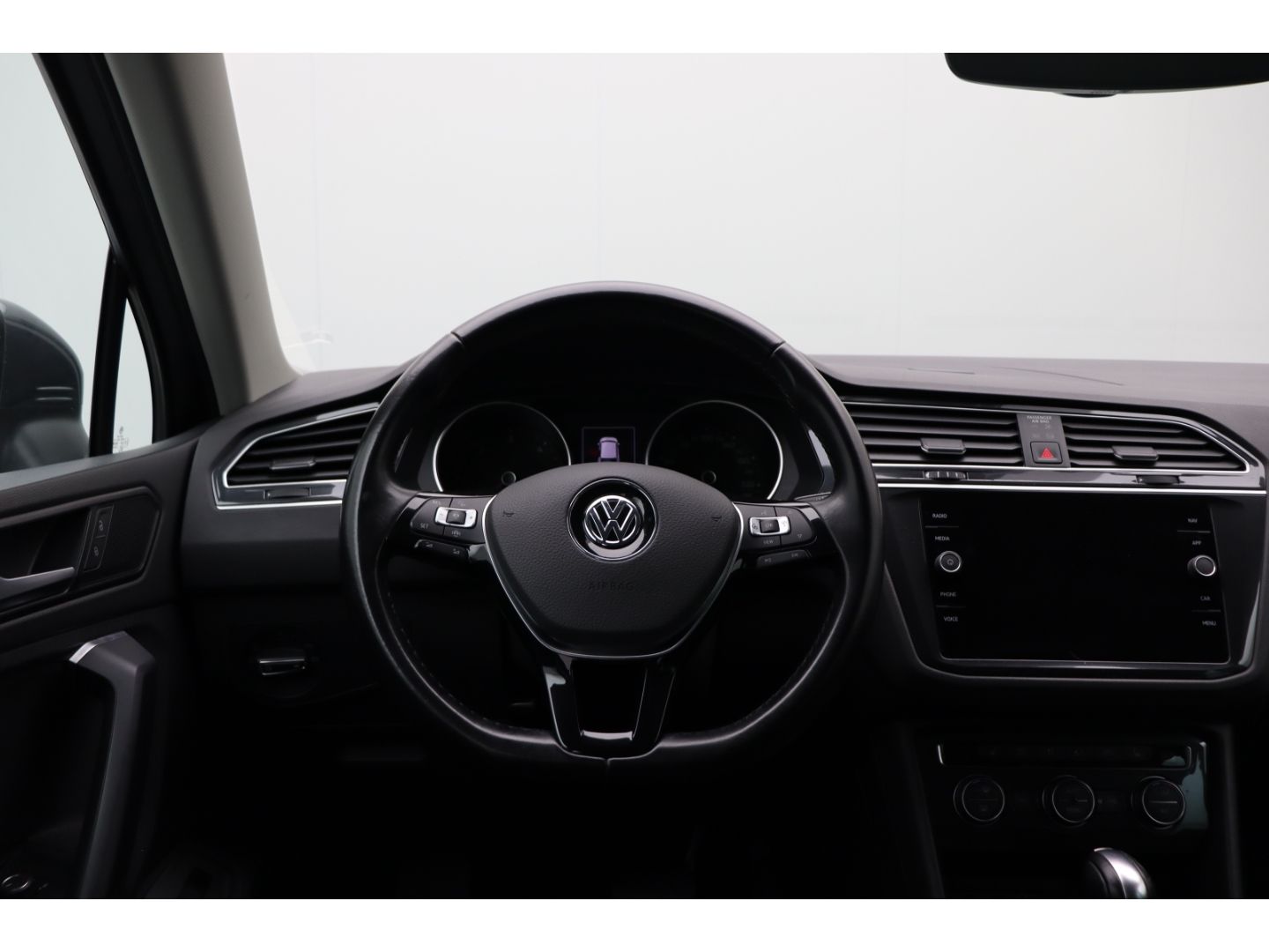 Fahrzeugabbildung Volkswagen Tiguan Highline BMT Start-Stopp ACC 3-Klimaautom