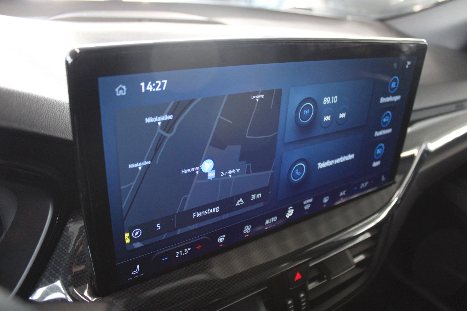 Fahrzeugabbildung Ford Focus ST-Line X Aut. LED ACC Leder Pano HUD Wint