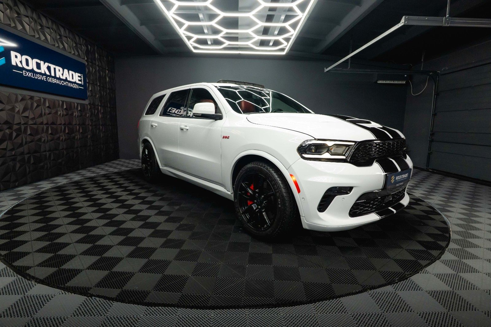 Fahrzeugabbildung Dodge Durango 6.4 V8 SRT Performance 4x4 Night-Paket