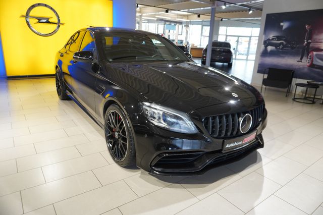 Mercedes-Benz C 63 AMG Lim. *Glasdach*Ambiente Bel.*Leder*Kame