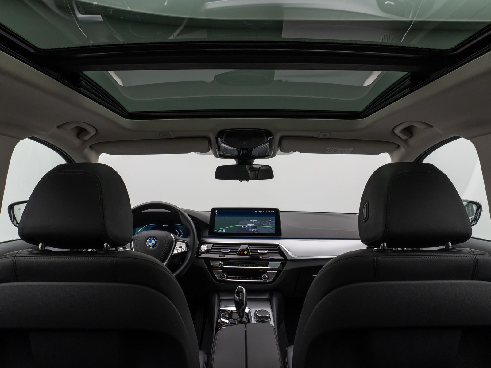 Fahrzeugabbildung BMW 530e Panorama Leder DAB H/K WLAN Stop&Go Alarm