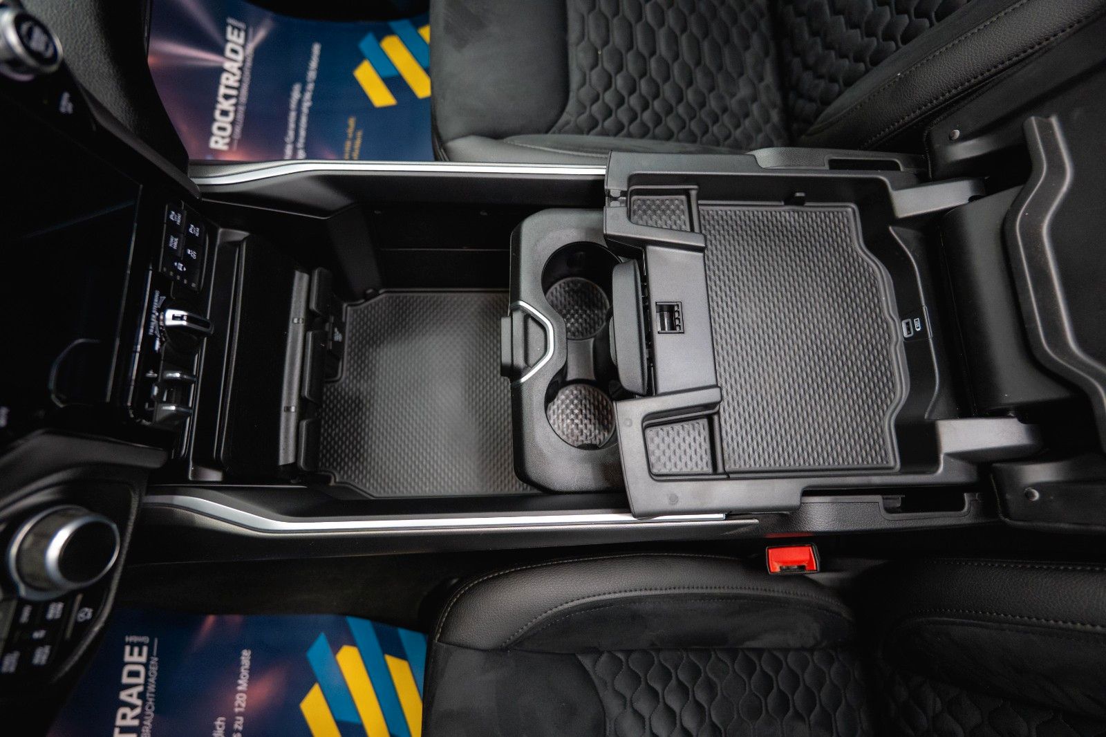 Fahrzeugabbildung Dodge RAM 5.7 V8 HEMI 4x4 Limited Longbed Airmatic 19%