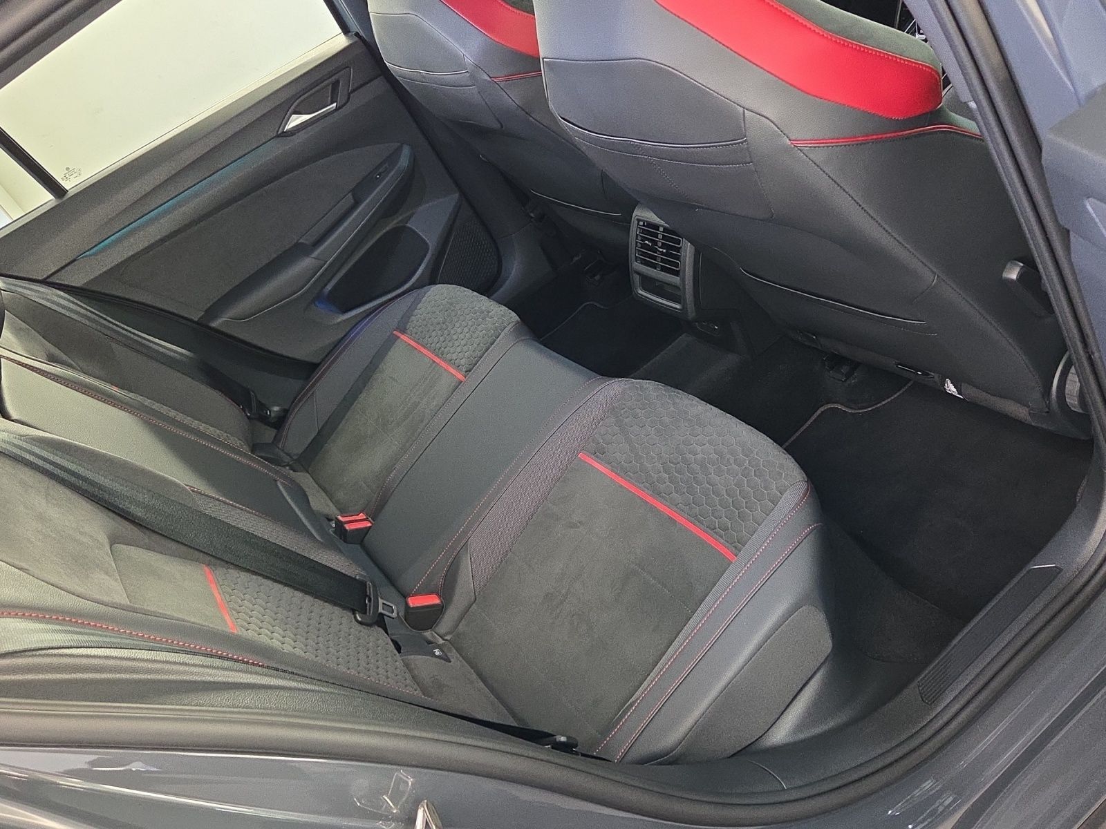 Volkswagen Golf - Bild 18