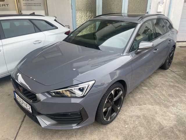 Leon ST 1.5L eTSI Pano LED Navi AHK