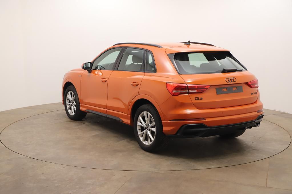 Audi Q3 35 S Line 1.5 TFSI Klima*Tempo*Nav*PDC*SH