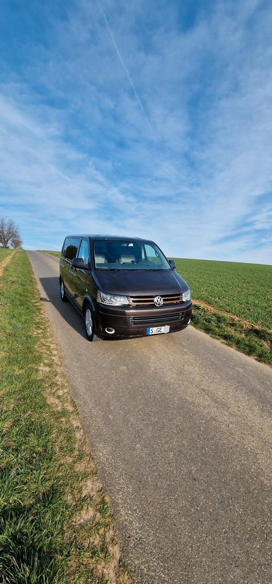 Volkswagen VW T5 Multivan 2012 2.0TDI Automatik 103kw