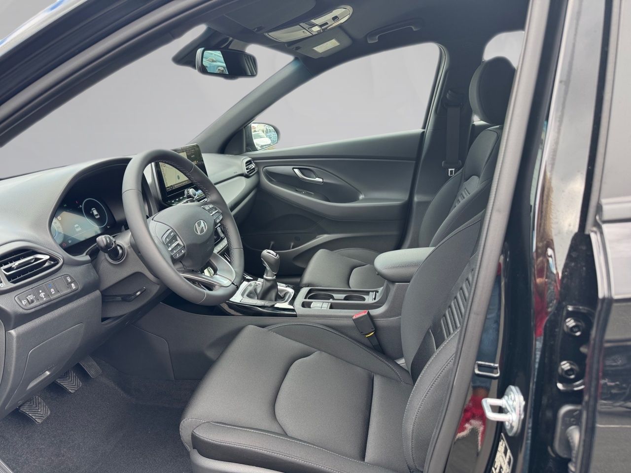 Fahrzeugabbildung Hyundai i30 TREND ACC Akustikglas Fernlichtass. Kam. LM