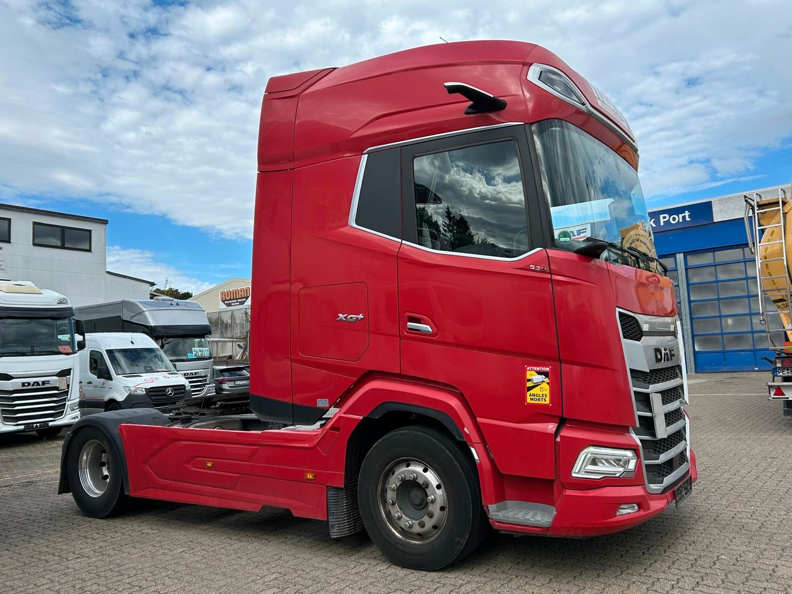 Fahrzeugabbildung DAF 2 Stück XG+ 530 FT, Hydraulik, Leder, Standklima