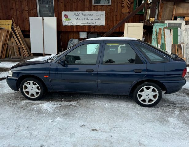 Ford escort orginal 87000km 1998