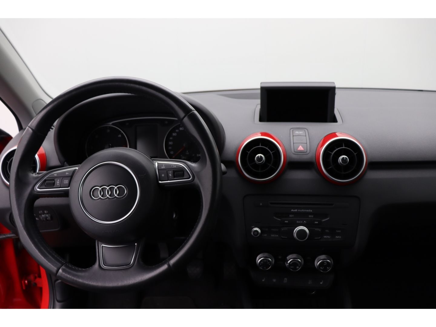 Fahrzeugabbildung Audi A1 1.6 Attraction Klimaauto SHZ Einparkhilfe