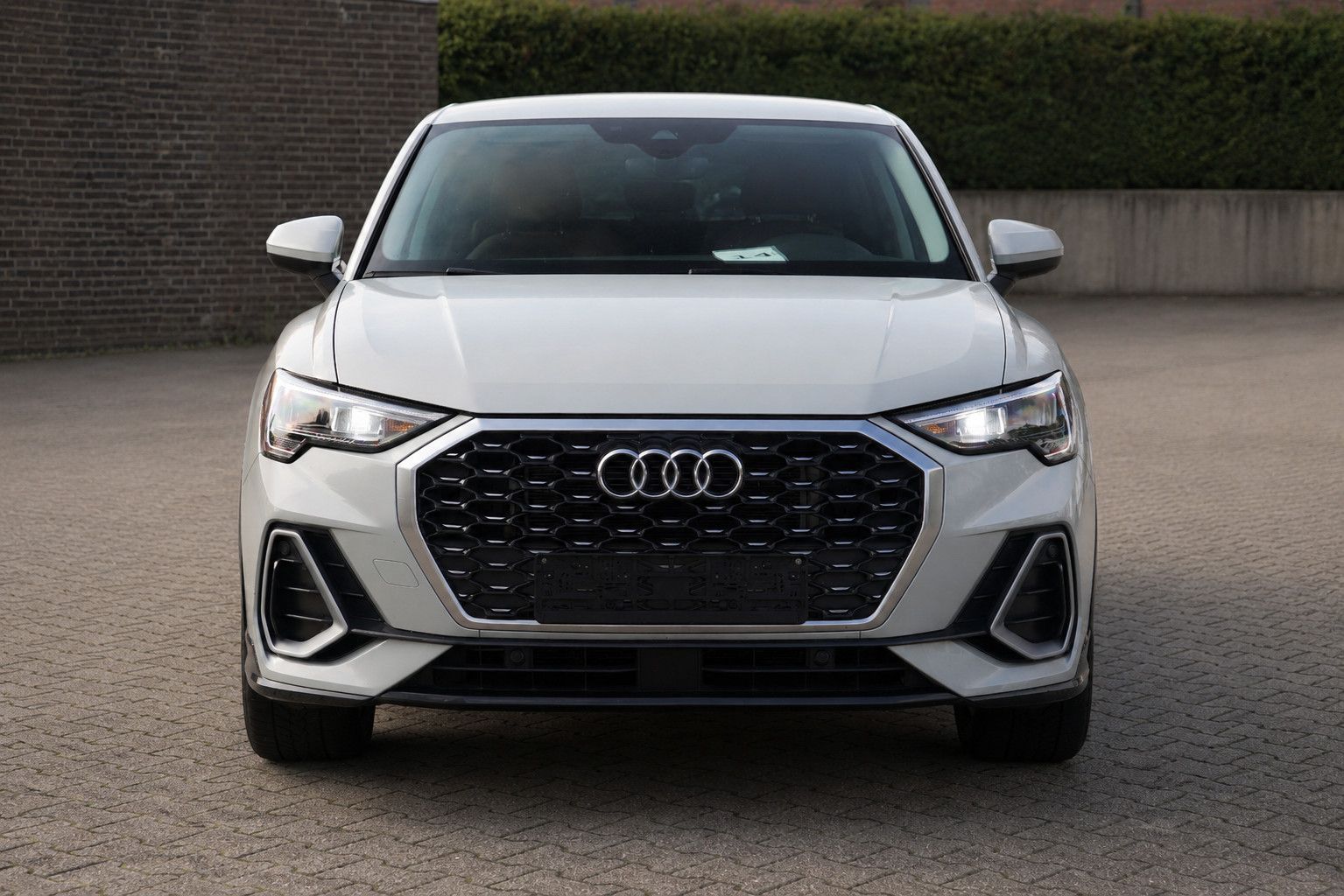 Audi Q3 Sportback 45 TFSI e S line foto 3