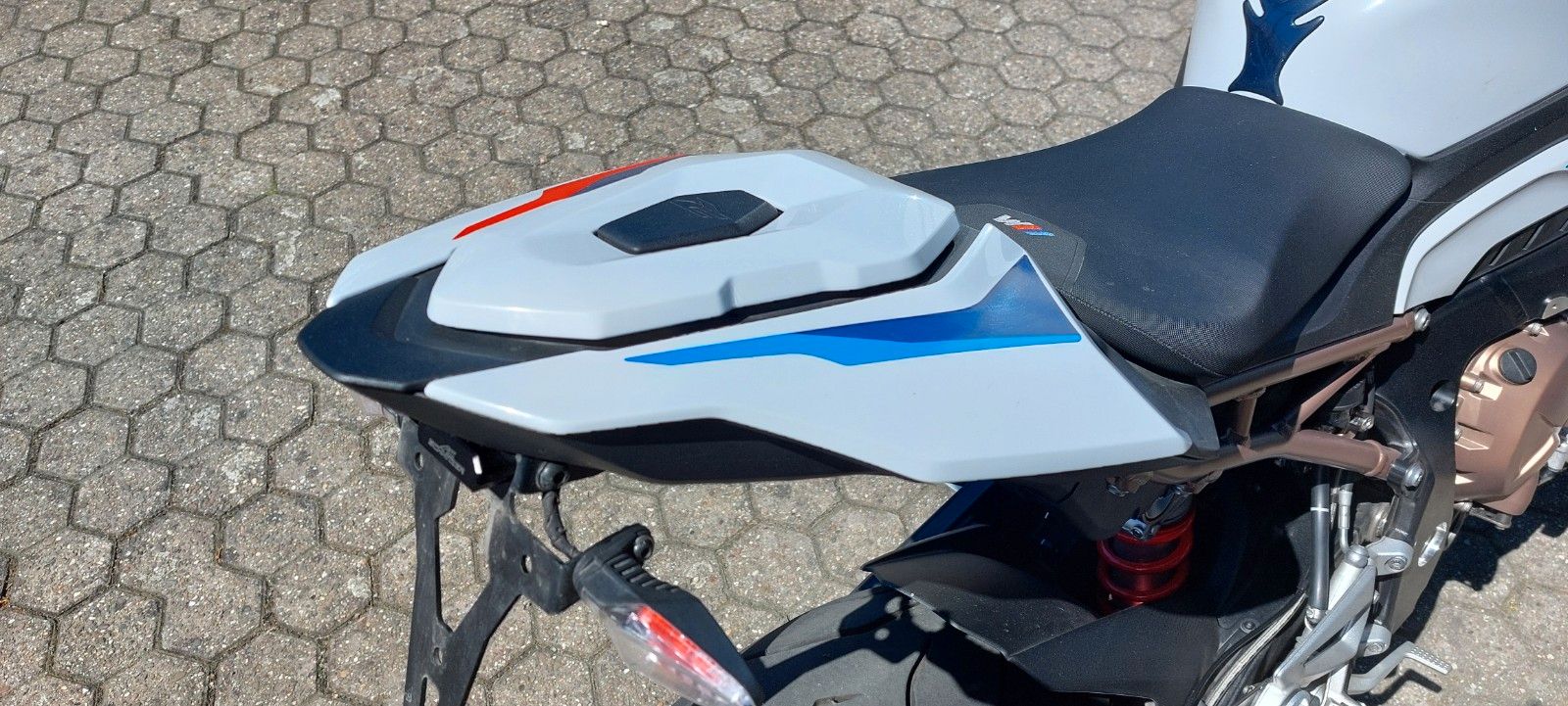 Fahrzeugabbildung BMW S 1000 R  Komfort/ Dynamik/ M-Paket 1. Hand