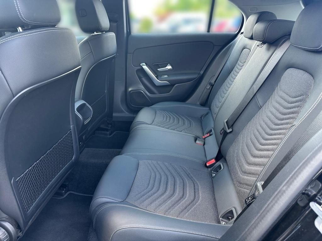 Fahrzeugabbildung Mercedes-Benz A 180 Progressive Totwi. Navi SHZ LED KAM SpurH