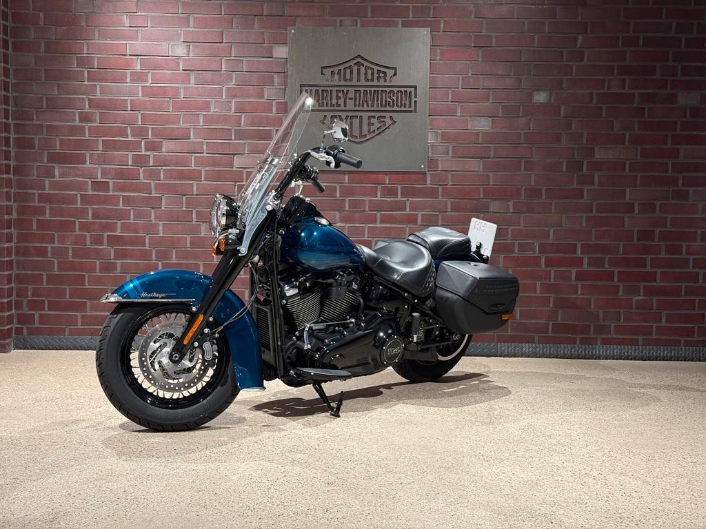 Harley-Davidson FLHCS Heritage Classic ORIGINAL