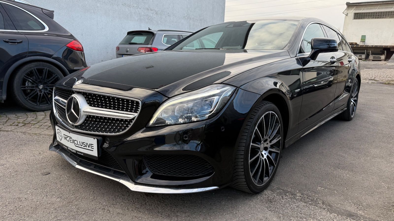 Fahrzeugabbildung Mercedes-Benz CLS 350 Cdi 4-Matic Final-Edition AMG-Line