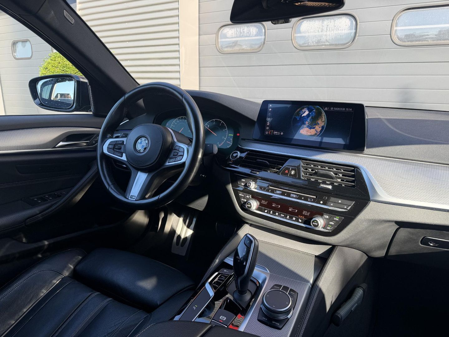 BMW 530 5-serie 530d High Executive Edition M-Sport imagem 3