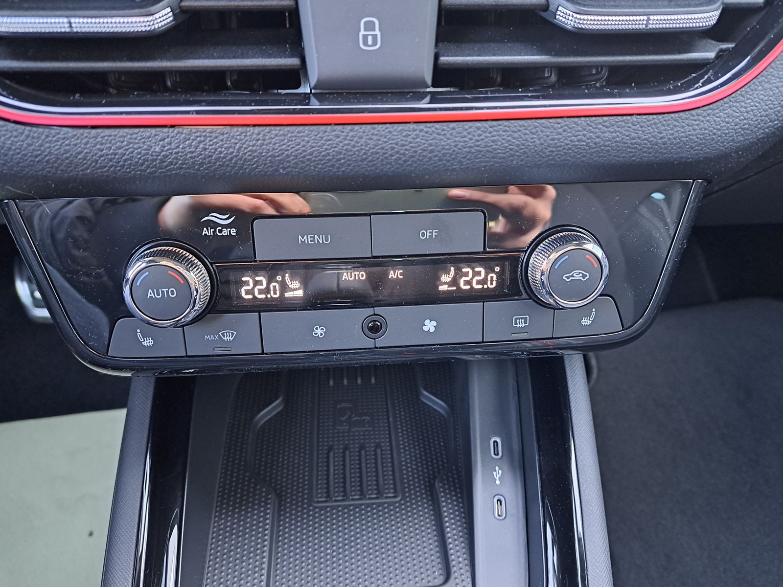 Fahrzeugabbildung SKODA Kamiq 1.5 TSI MONTE CARLO DSG MATRIX-LED MY'2026