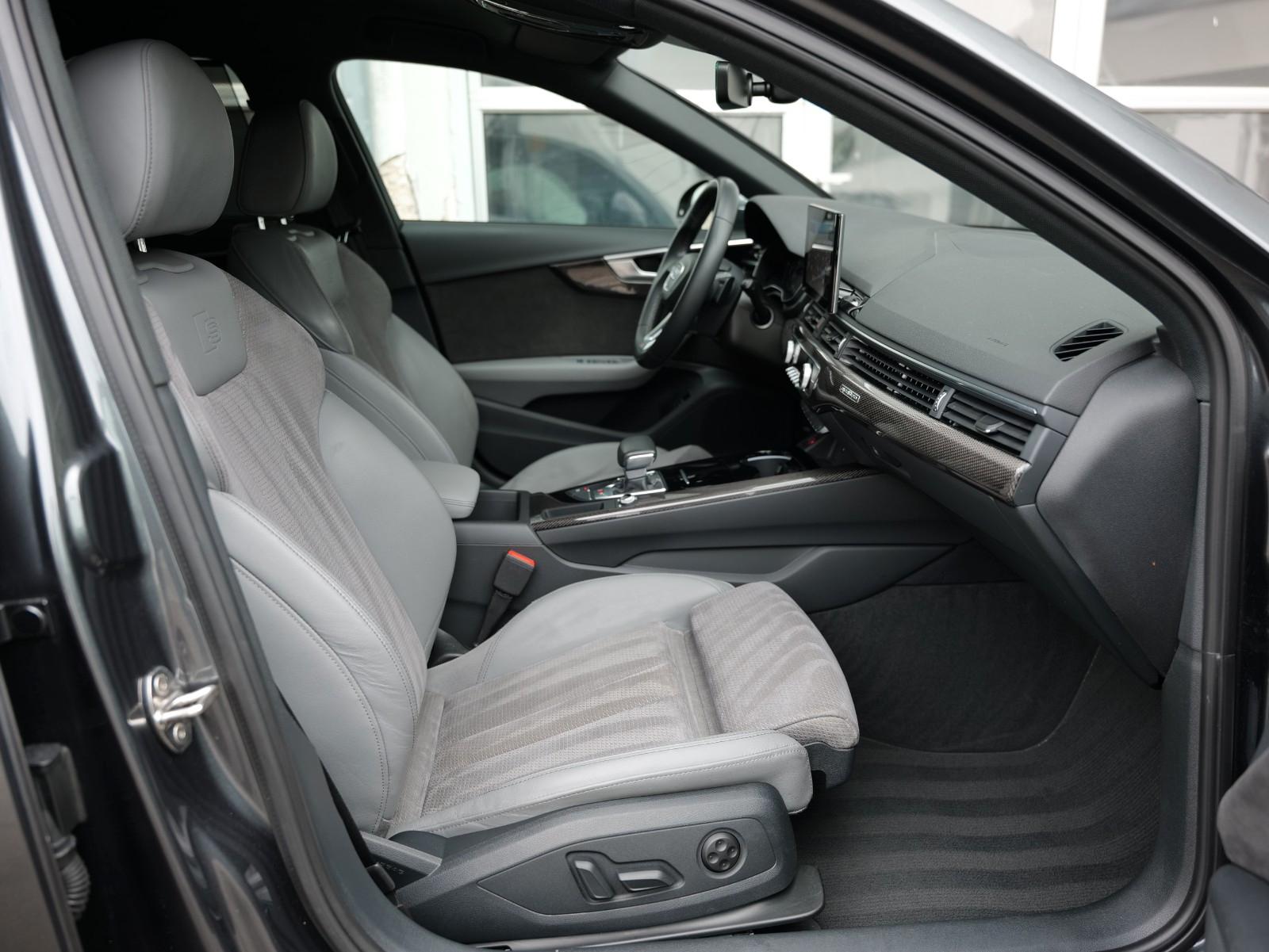 Car Image 21