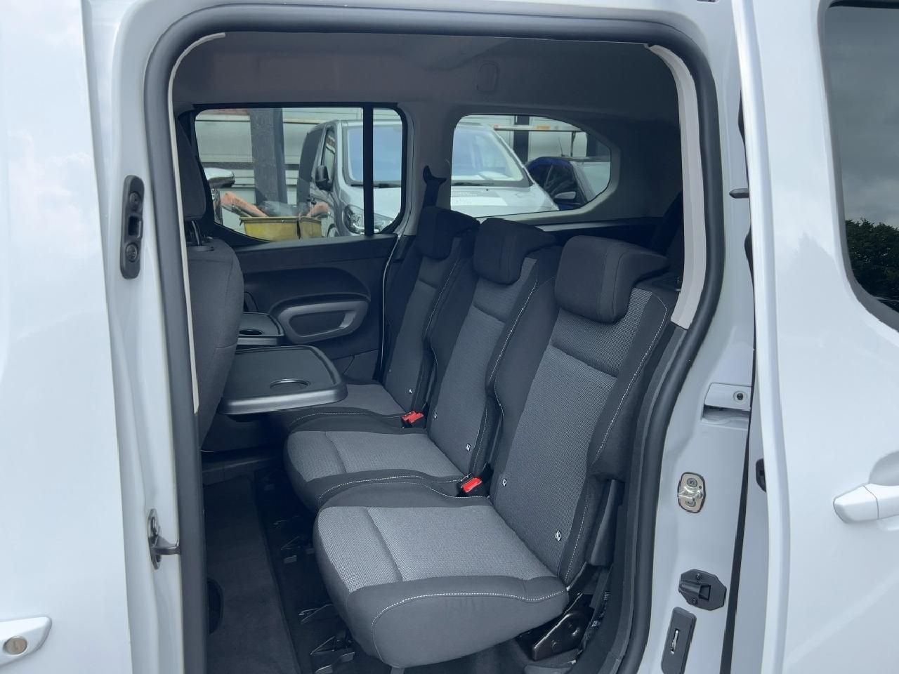 Fahrzeugabbildung Toyota Proace City Verso L2 Team Deutschland *7 Sitzer