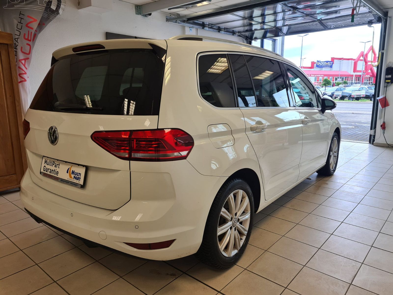 Fahrzeugabbildung Volkswagen Touran Highline BMT/Start-Stopp / LED / NAVI /
