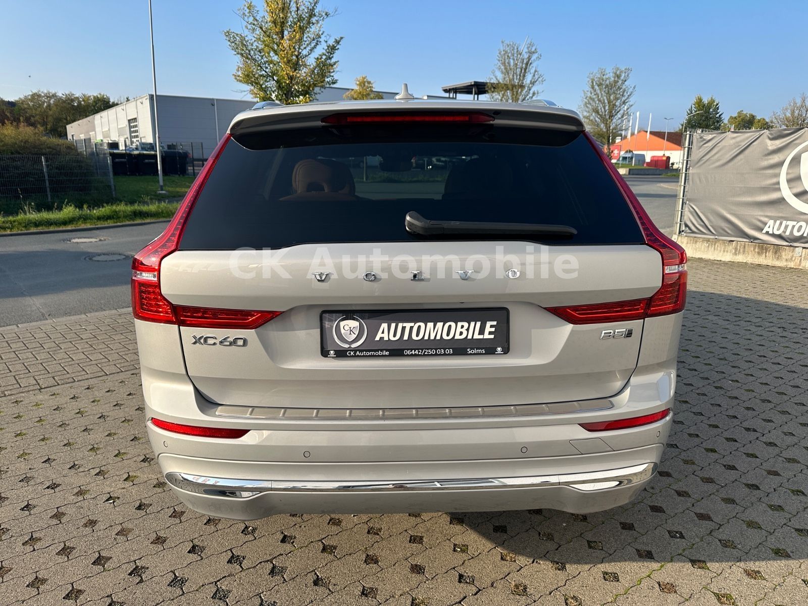 Fahrzeugabbildung Volvo XC60 B5 UltimateBright AWD/Head-Up/Pano/360°/AHK