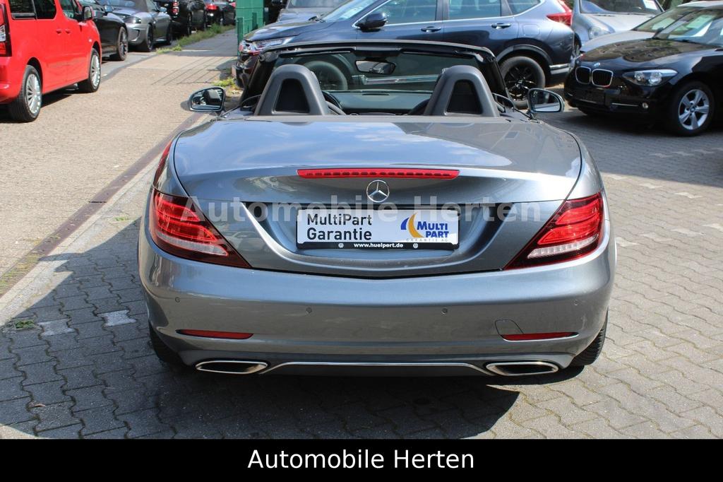 Mercedes-Benz SLC 180