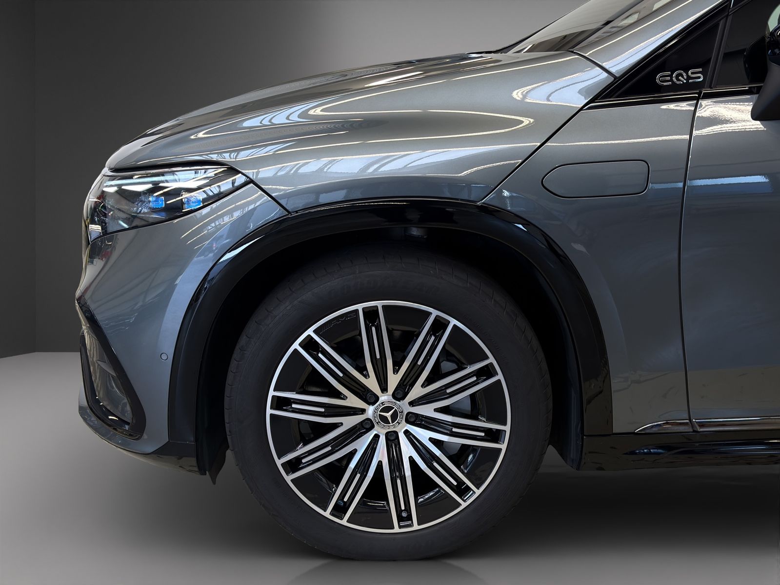 Mercedes-Benz EQS 580 SUV 4M AMG AHK NIGHT TV Burmester 21 foto 4