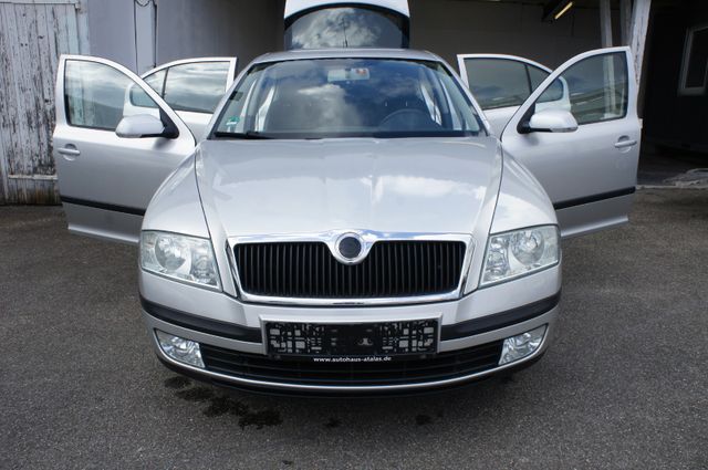 Skoda Octavia Lim. 1.6 Lit.Ambiente"KLIMA-ALU-SHZ-1.HD