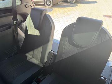 Peugeot 5008 GT AHKRückfahrkamera
