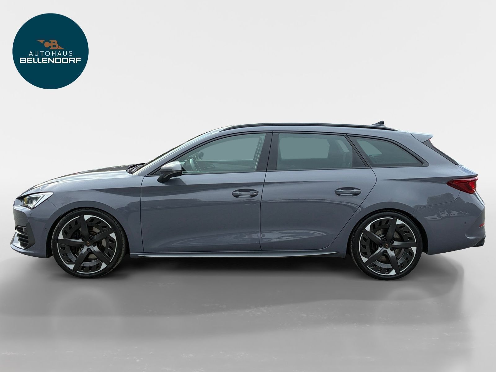 Cupra Leon Sportstourer 2.0 TSI DSG VZ 4Drive Navi Pan foto 2