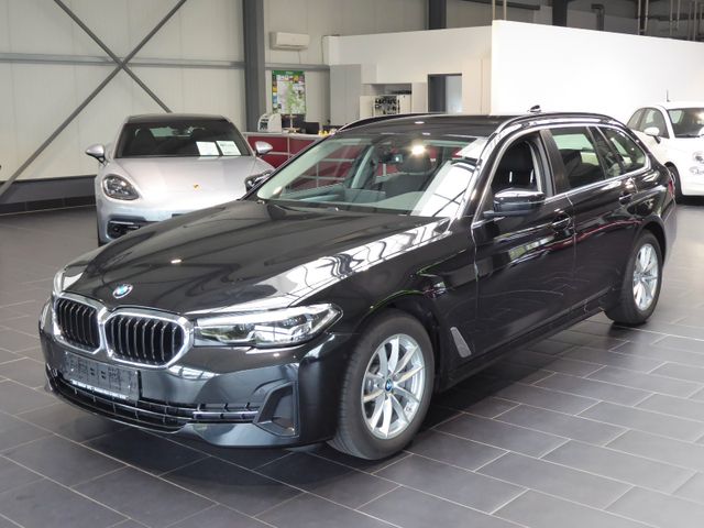 BMW 520d xDrive Touring Aut. 8-fach Navi PDC 1.Hand