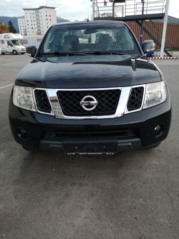 Nissan Navara Double Cap 4x4