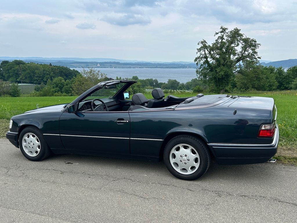 Mercedes-Benz E 200