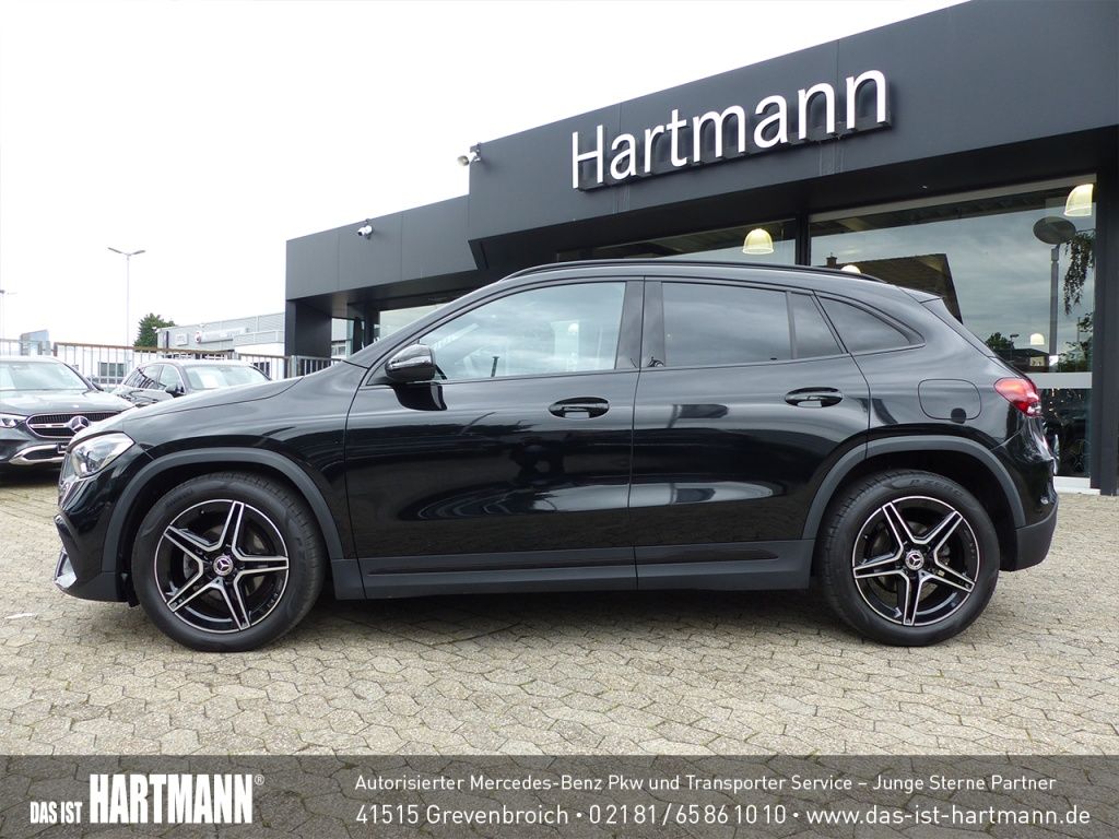 Mercedes-Benz GLA 180 — hlavná fotografia