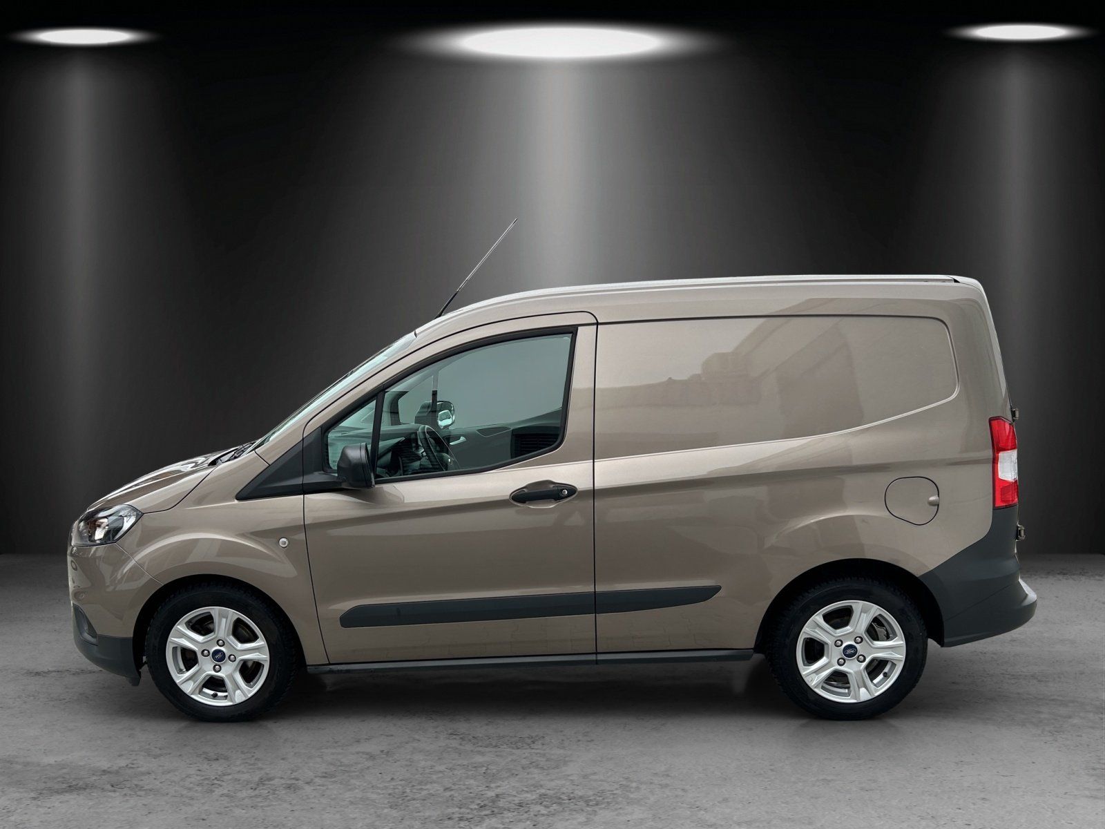 Fahrzeugabbildung Ford Transit Courier 1.0 EcoBoost Trend