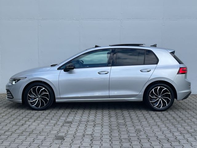 Golf VIII 1.5 eTSI DSG United Pano/Kamera/Matrix