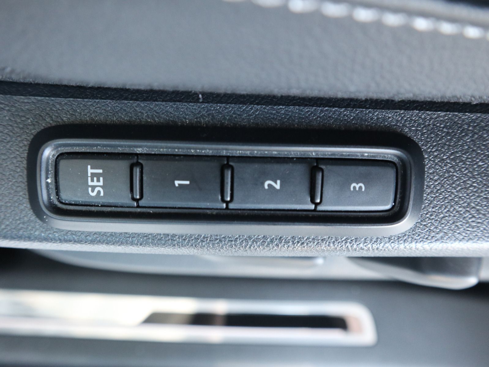 Volkswagen Tiguan - Bild 13