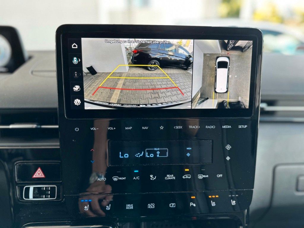 Fahrzeugabbildung Hyundai Staria Signature 7. Sitzer AWD 360°/Bose/Leder!