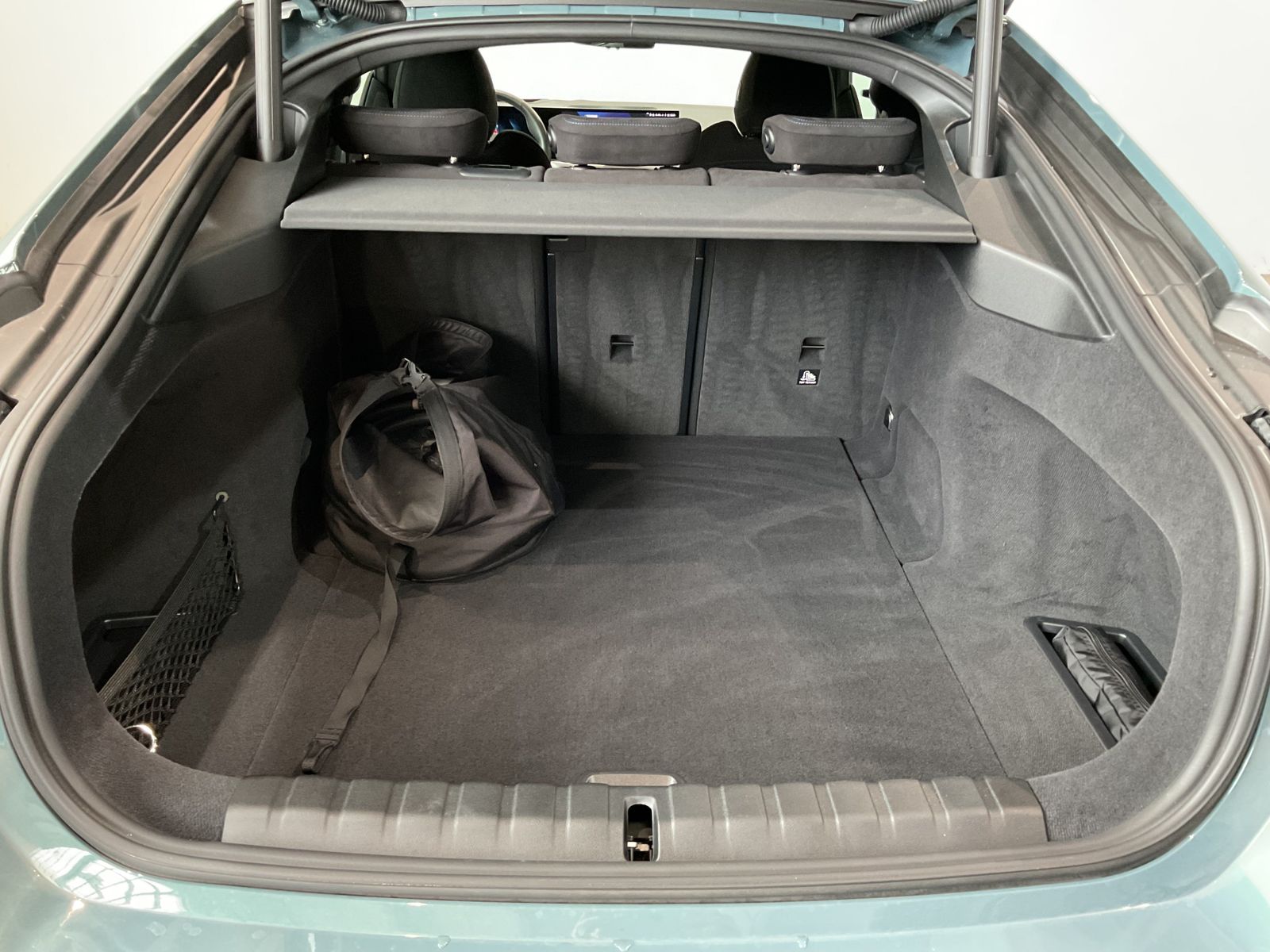 Fahrzeugabbildung BMW i4 M50 19" LMR, Parking Assistant Plus, HK Hifi