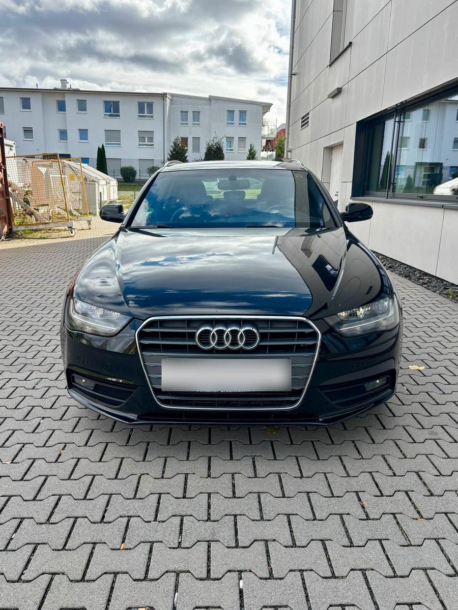 Audi A4 2013 — photo 8