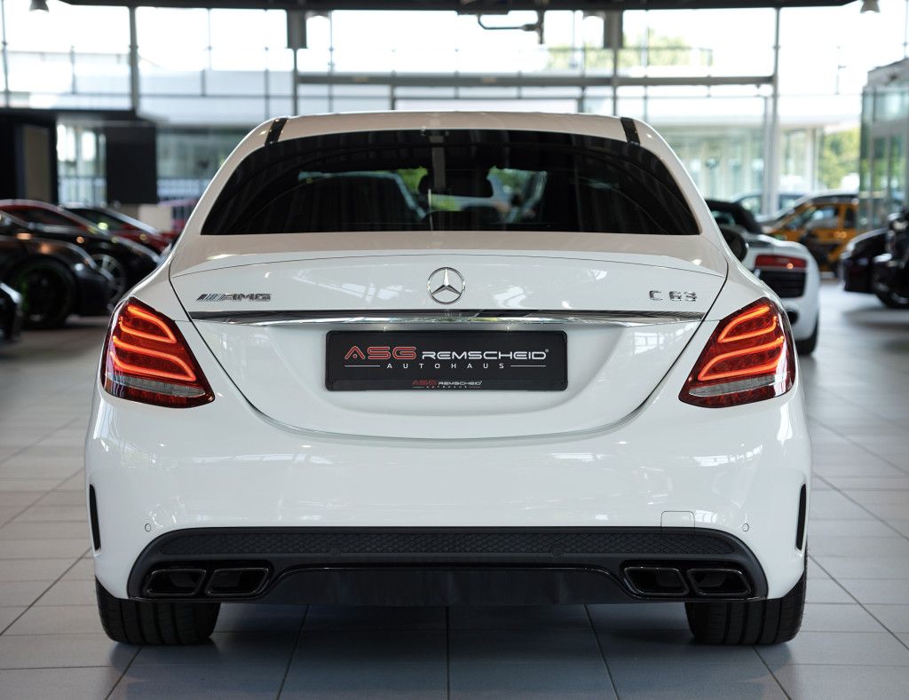 Mercedes Benz C 63 Amg