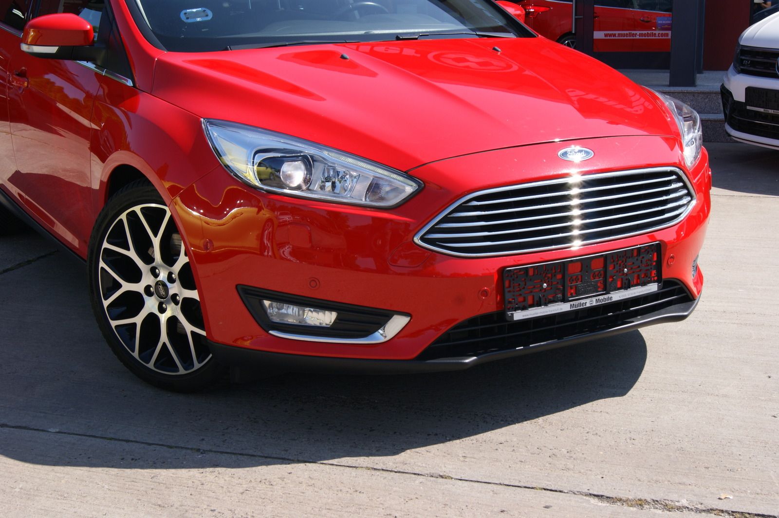 Fahrzeugabbildung Ford Focus Turnier 1.5 Titanium Aut RACEROT ACC STHZG