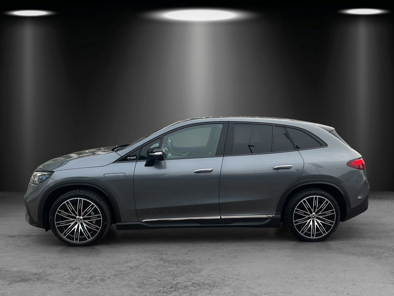 Fahrzeugabbildung Mercedes-Benz EQE300 SUV AMG Premium DISTRO Pano 22KW Memo 21"